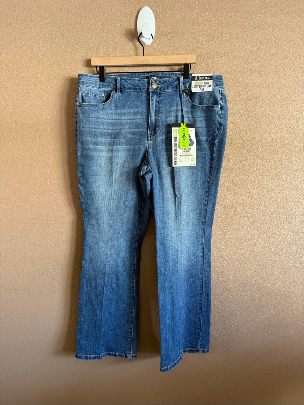d. jeans Skinny Bootcut High Rise Jeans Size 18W NWT - Picture 2 of 13
